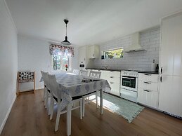 6 Person Holiday Home in Bruzaholm-by Traum