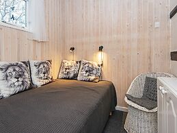 6 Person Holiday Home in Borkop