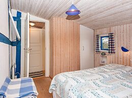 6 Person Holiday Home in Borkop