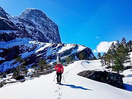 6 Person Holiday Home in Svelgen-by Traum