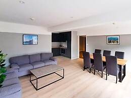 6 Person Holiday Home in Svelgen-by Traum