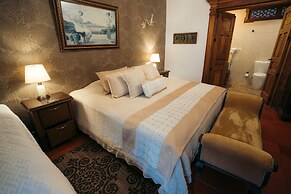 Casa Lola Hotel Boutique