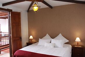 Casa Lola Hotel Boutique