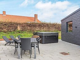 12 Person Holiday Home in Vinderup