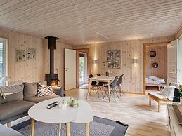 6 Person Holiday Home in Vaeggerlose