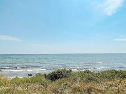 8 Person Holiday Home in Beddingestrand-by Traum