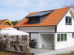 6 Person Holiday Home in Stromstad