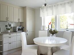 6 Person Holiday Home in Stromstad