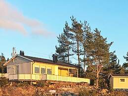 8 Person Holiday Home in Berg