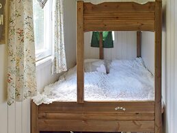 8 Person Holiday Home in Berg