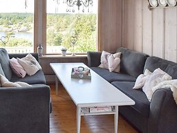 8 Person Holiday Home in Berg