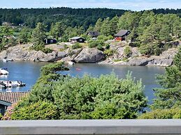 8 Person Holiday Home in Berg