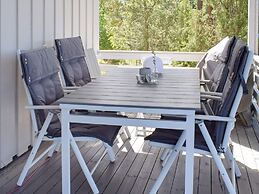 8 Person Holiday Home in Berg