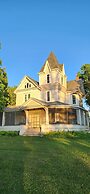 Oaklawn Inn LLC