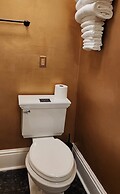 Oaklawn Inn LLC