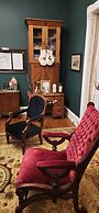 Oaklawn Inn LLC