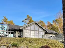 8 Person Holiday Home in Sveio