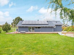 8 Person Holiday Home in Borkop-by Traum