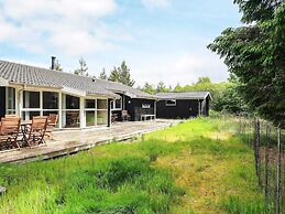 8 Person Holiday Home in Albaek