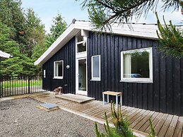 8 Person Holiday Home in Albaek