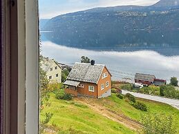 6 Person Holiday Home in Utvik