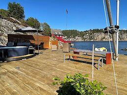 6 Person Holiday Home in Urangsvag-by Traum