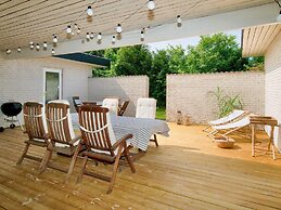 8 Person Holiday Home in Asnaes