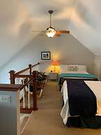Unit 207 2 Bdrm/ 2 Ba 2 Bedroom Condo by RedAwning