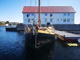 12 Person Holiday Home in Bremnes-by Traum