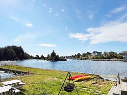 12 Person Holiday Home in Bremnes-by Traum