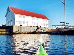 12 Person Holiday Home in Bremnes-by Traum