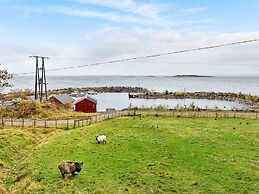 6 Person Holiday Home in Midsund-by Traum