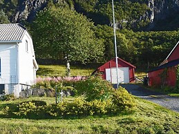 6 Person Holiday Home in Midsund-by Traum