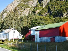 6 Person Holiday Home in Midsund-by Traum