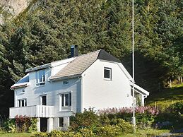 6 Person Holiday Home in Midsund-by Traum