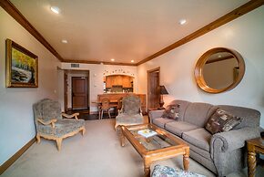 Villas at Zermatt Resort - Condos