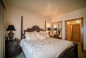 Villas at Zermatt Resort - Condos