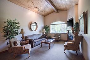 Villas at Zermatt Resort - Condos