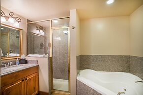 Villas at Zermatt Resort - Condos