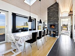 10 Person Holiday Home in Rudkobing-by Traum