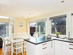 10 Person Holiday Home in Lyngdal-by Traum