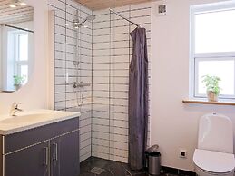 10 Person Holiday Home in Vaeggerlose