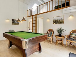 10 Person Holiday Home in Vaeggerlose