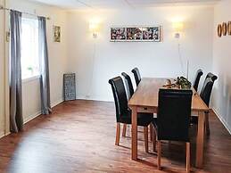 8 Person Holiday Home in Innvik