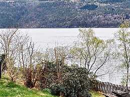 8 Person Holiday Home in Innvik-by Traum