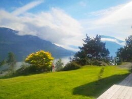 8 Person Holiday Home in Innvik-by Traum