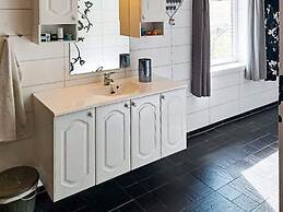 8 Person Holiday Home in Innvik-by Traum