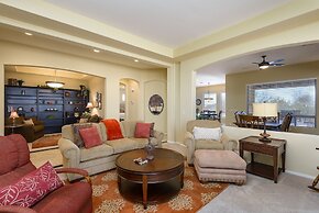 Casa Hideaway 3 Bedroom Home by Redawning