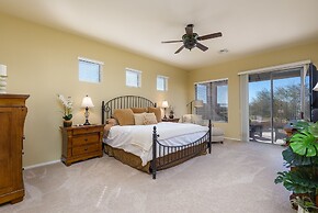 Casa Hideaway 3 Bedroom Home by Redawning