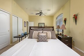 Casa Hideaway 3 Bedroom Home by Redawning